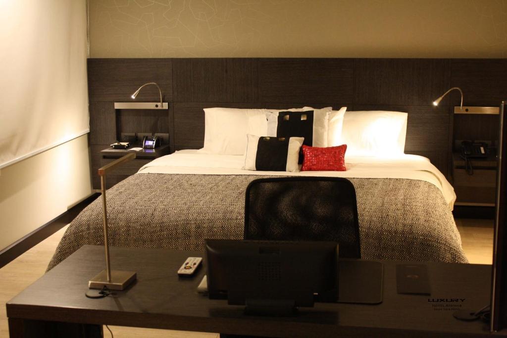 בוגוטה Casa Gaitan Cortes Hotel חדר תמונה