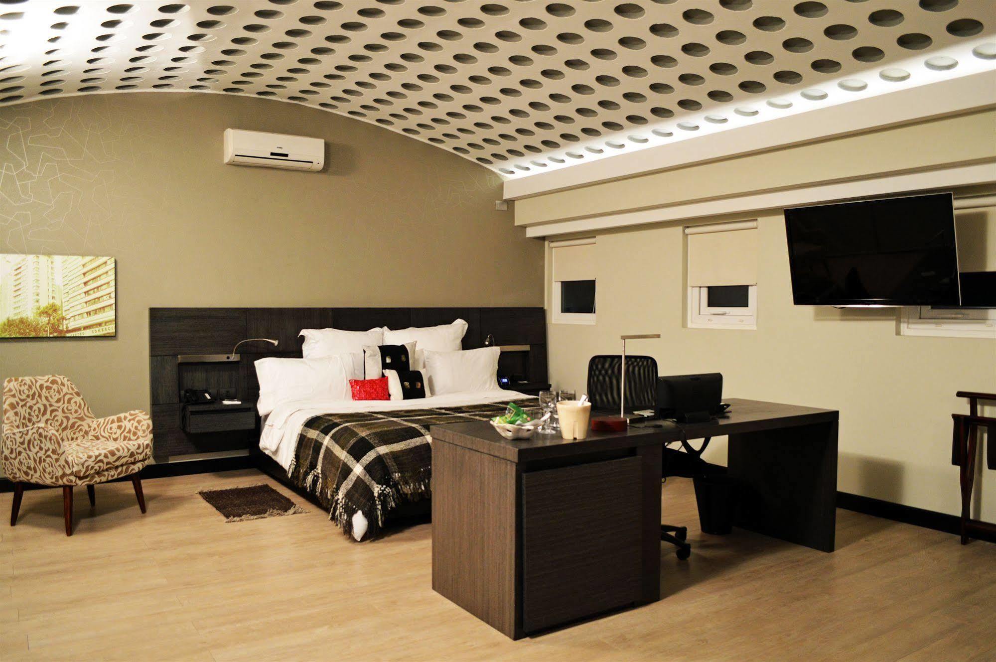 בוגוטה Casa Gaitan Cortes Hotel מראה חיצוני תמונה